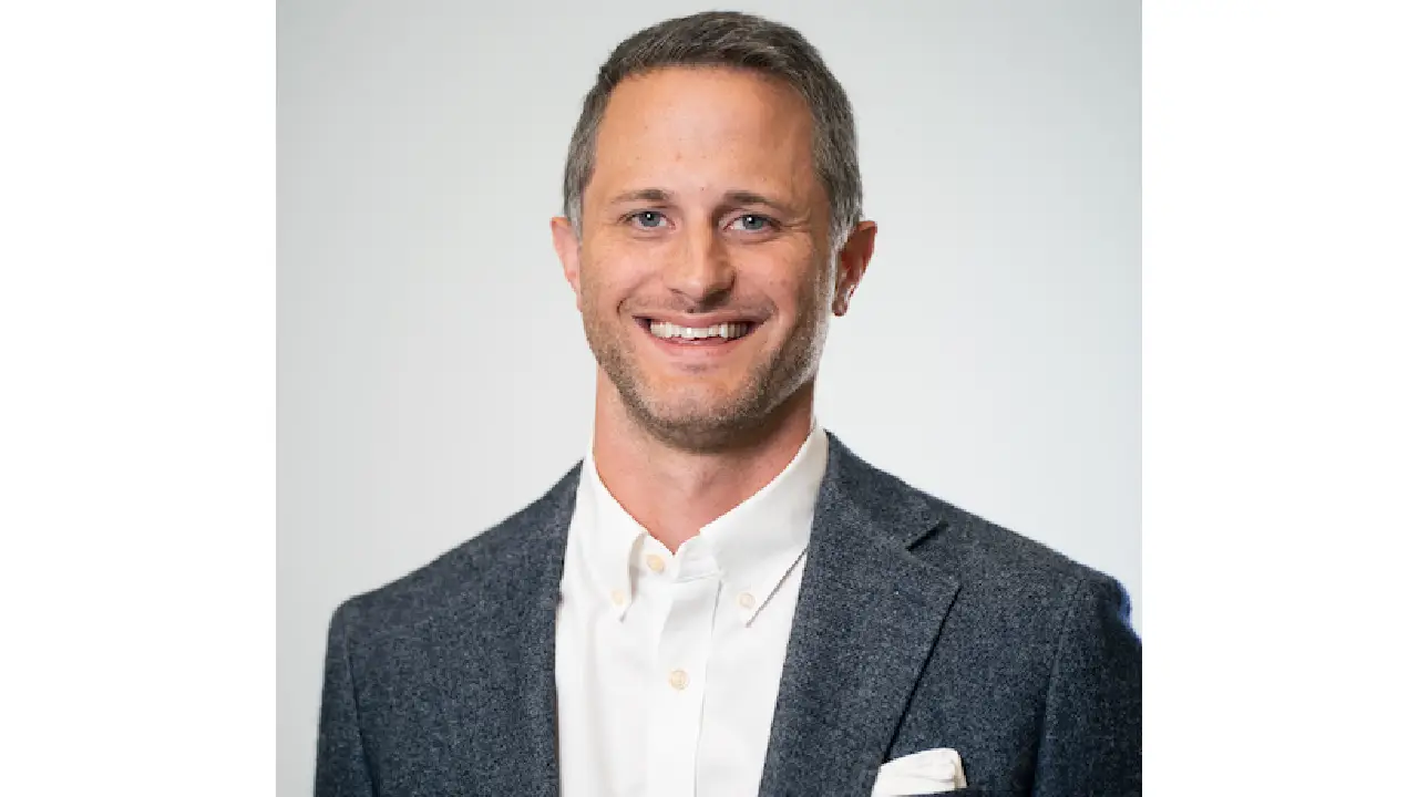 Dr. David Hartman